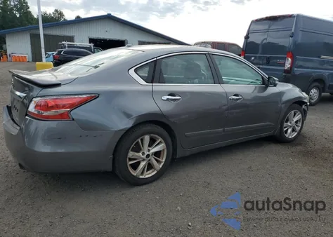 2015 Nissan Altima 2.5 z USA, uszkodzony, nr VIN 1N4AL3AP4FC480887